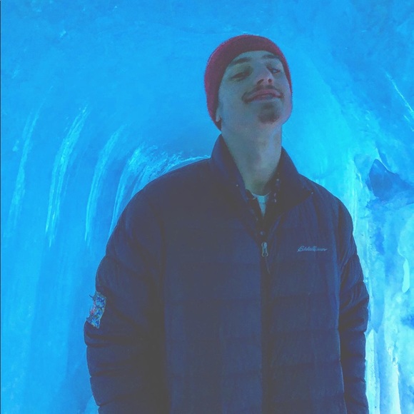 Meet your Posher, Matas - Picture 2 of 2